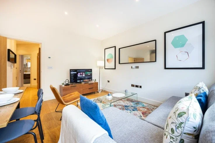 Flat Great Titchfield Street in City of Westminster