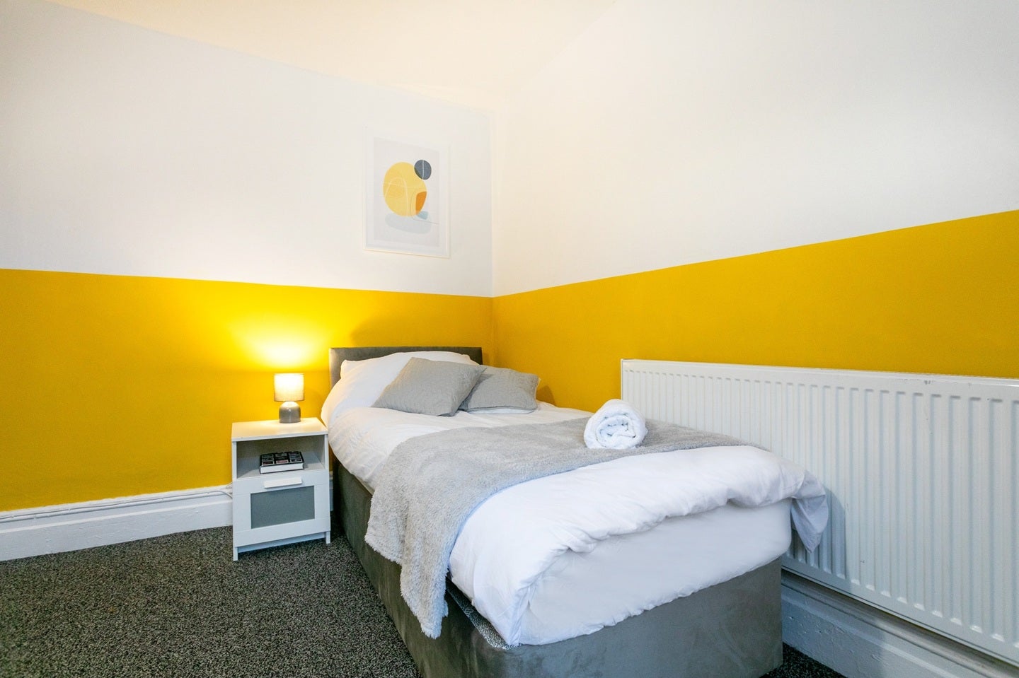 Room Fitzwilliam Street in Peterborough