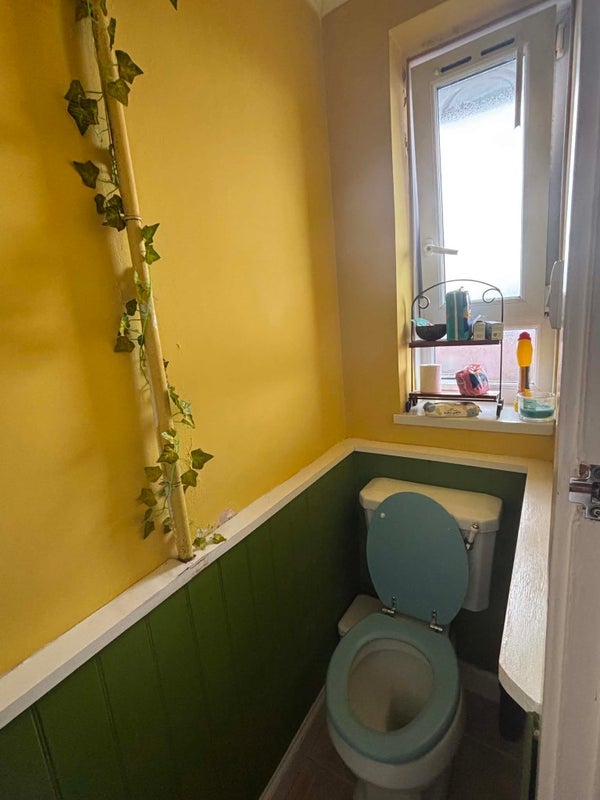 Flat Palliser Road in Greater London