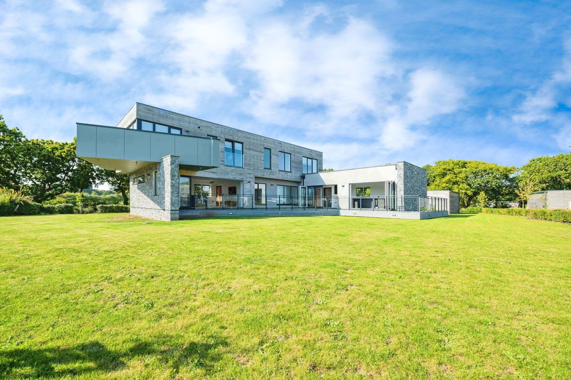 House Sea Front in Havant