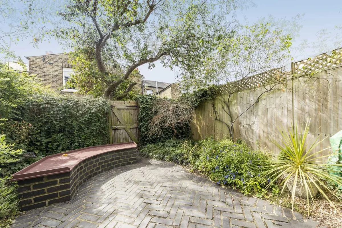 House Lothair Road in Greater London