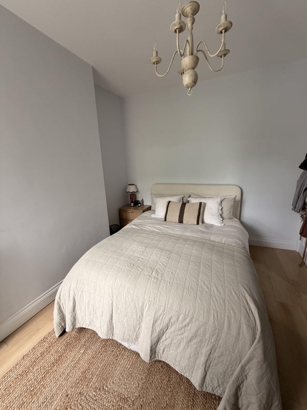 Room Summerley Street in Greater London