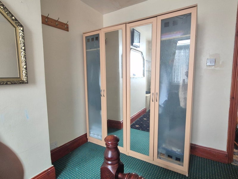 Room Grange Road in Sandwell