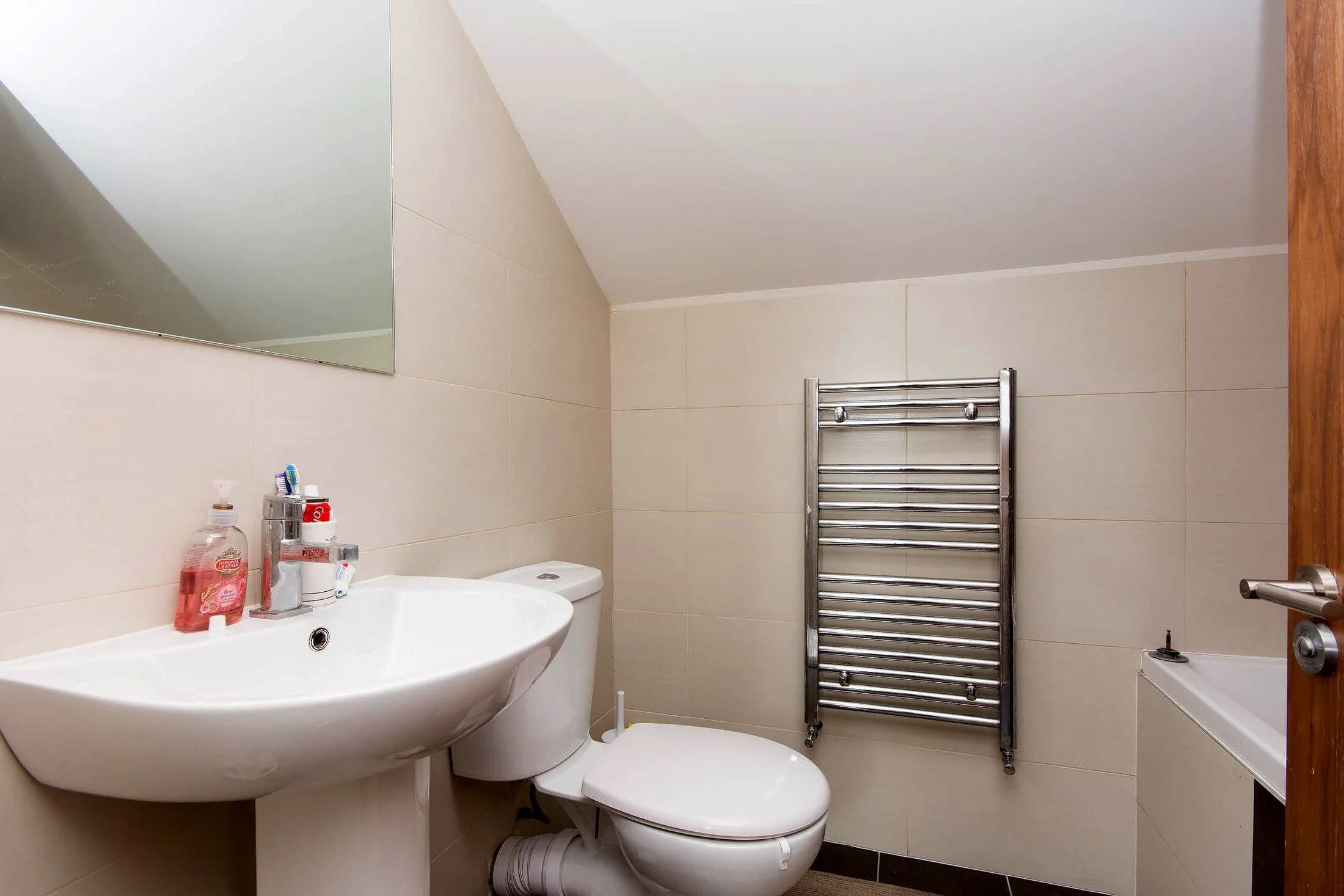 Flat Chaseley Court in Greater London