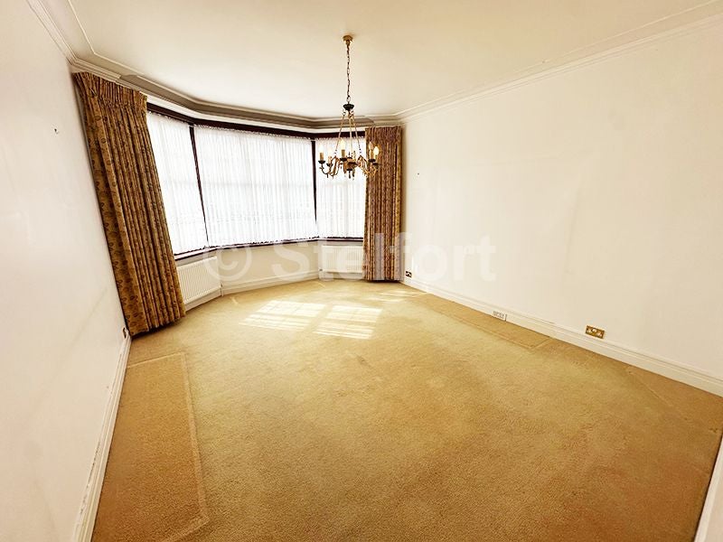 House The Ridgeway in Greater London