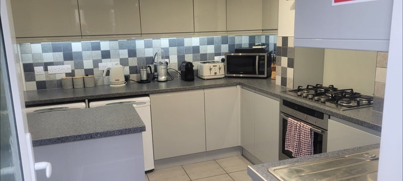 Room Foley Street in Maidstone