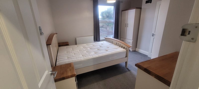 Room Foley Street in Maidstone