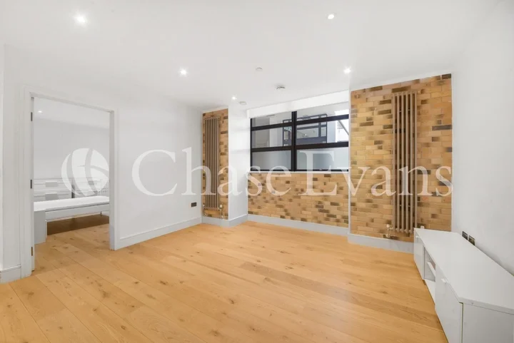 Flat Camden High Street in Greater London