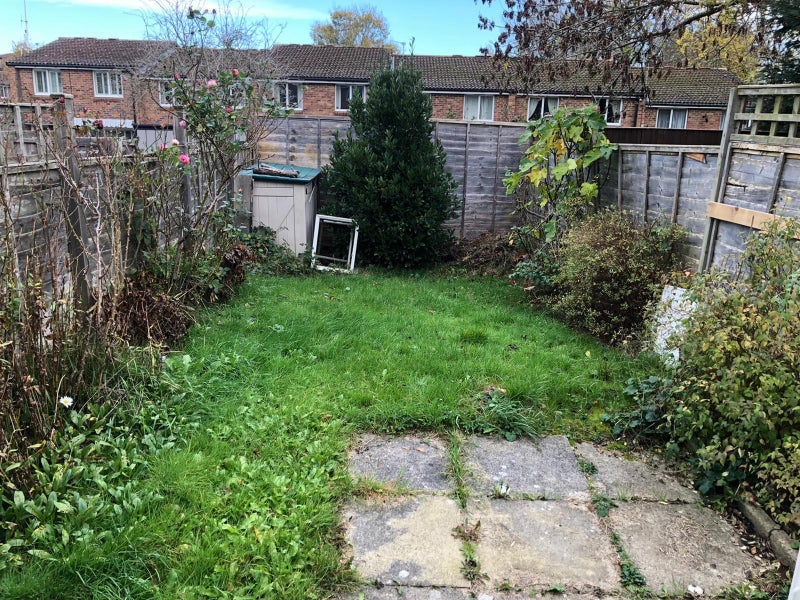 Room Brickfield Farm Gardens in Greater London