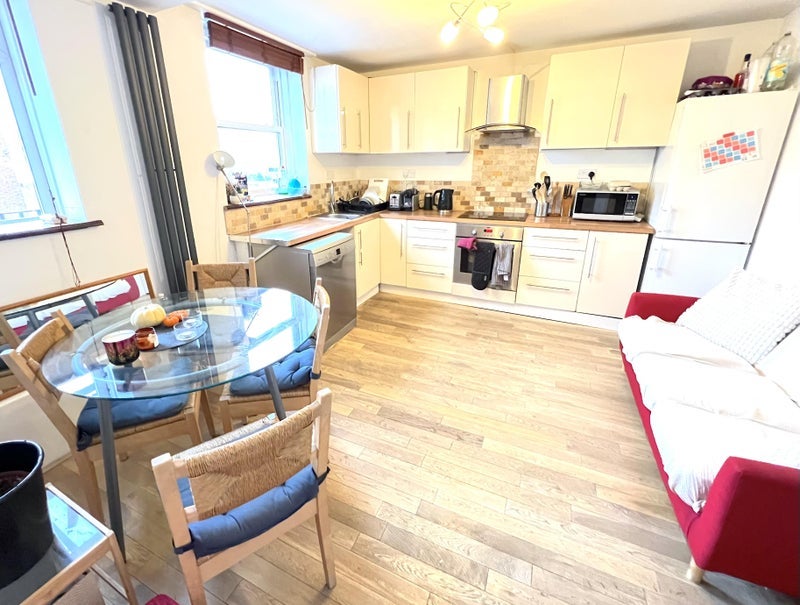 Flat Fulham Court in Greater London
