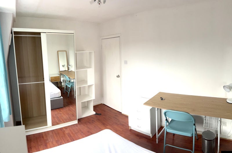 Flat Fulham Court in Greater London