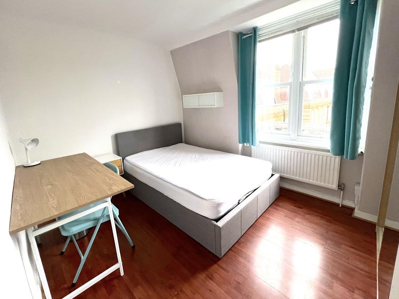 Flat Fulham Court in Greater London