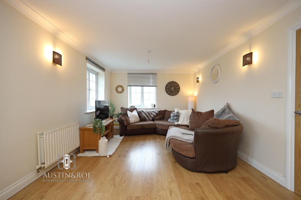 Flat Trent Bridge Close in Stoke-on-Trent