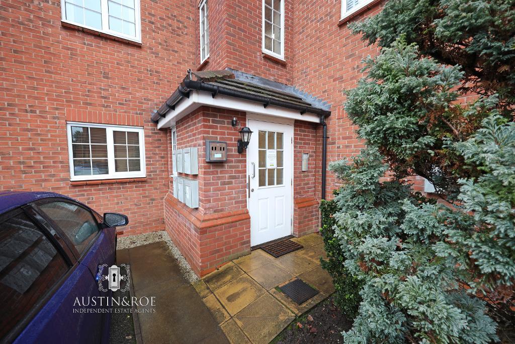 Flat Trent Bridge Close in Stoke-on-Trent