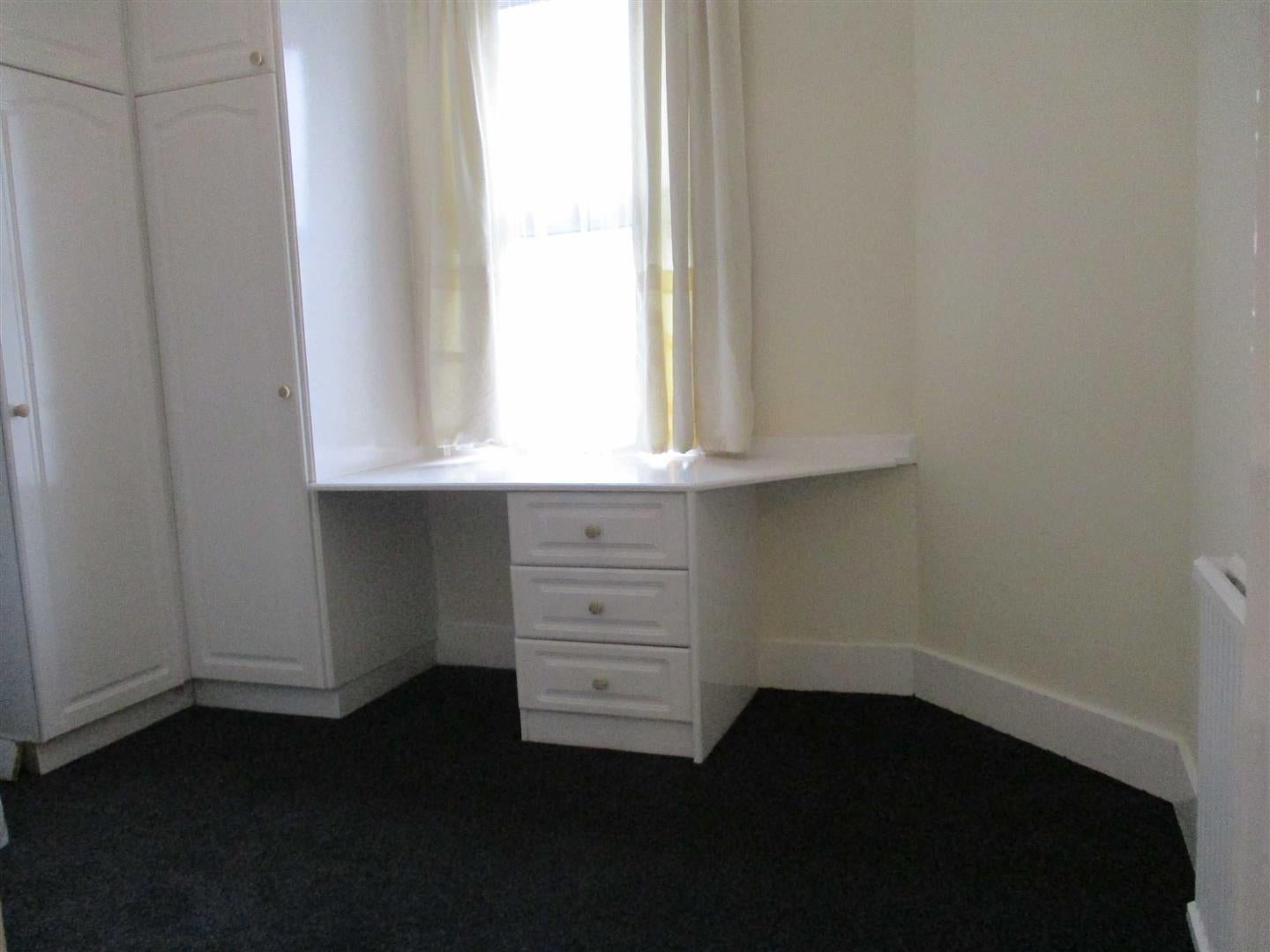 Flat Balfour Road in Greater London