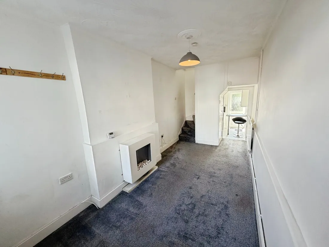 House Oakfield Street in Pontarddulais
