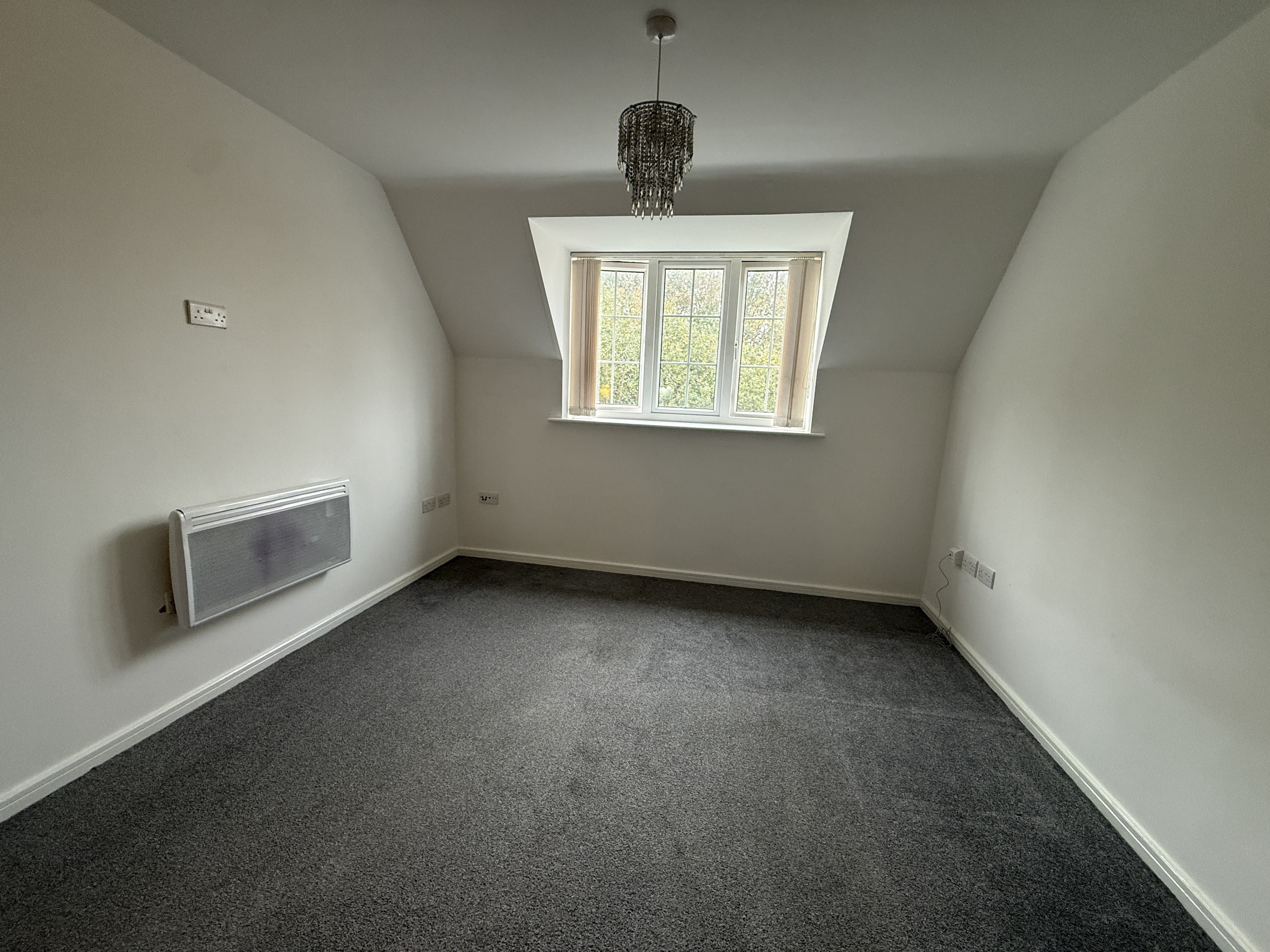 Flat Greenings Court in Warrington