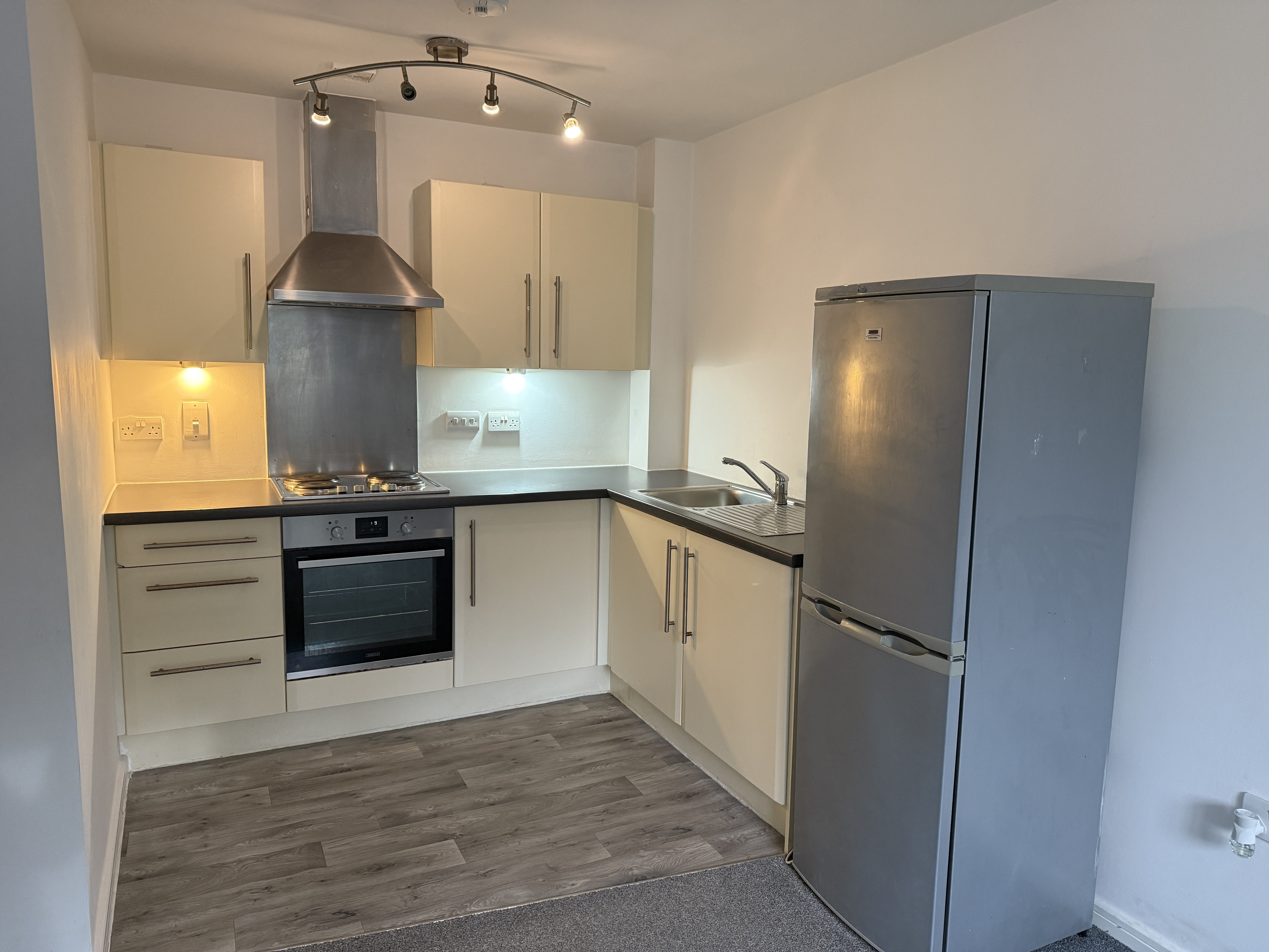 Flat Greenings Court in Warrington