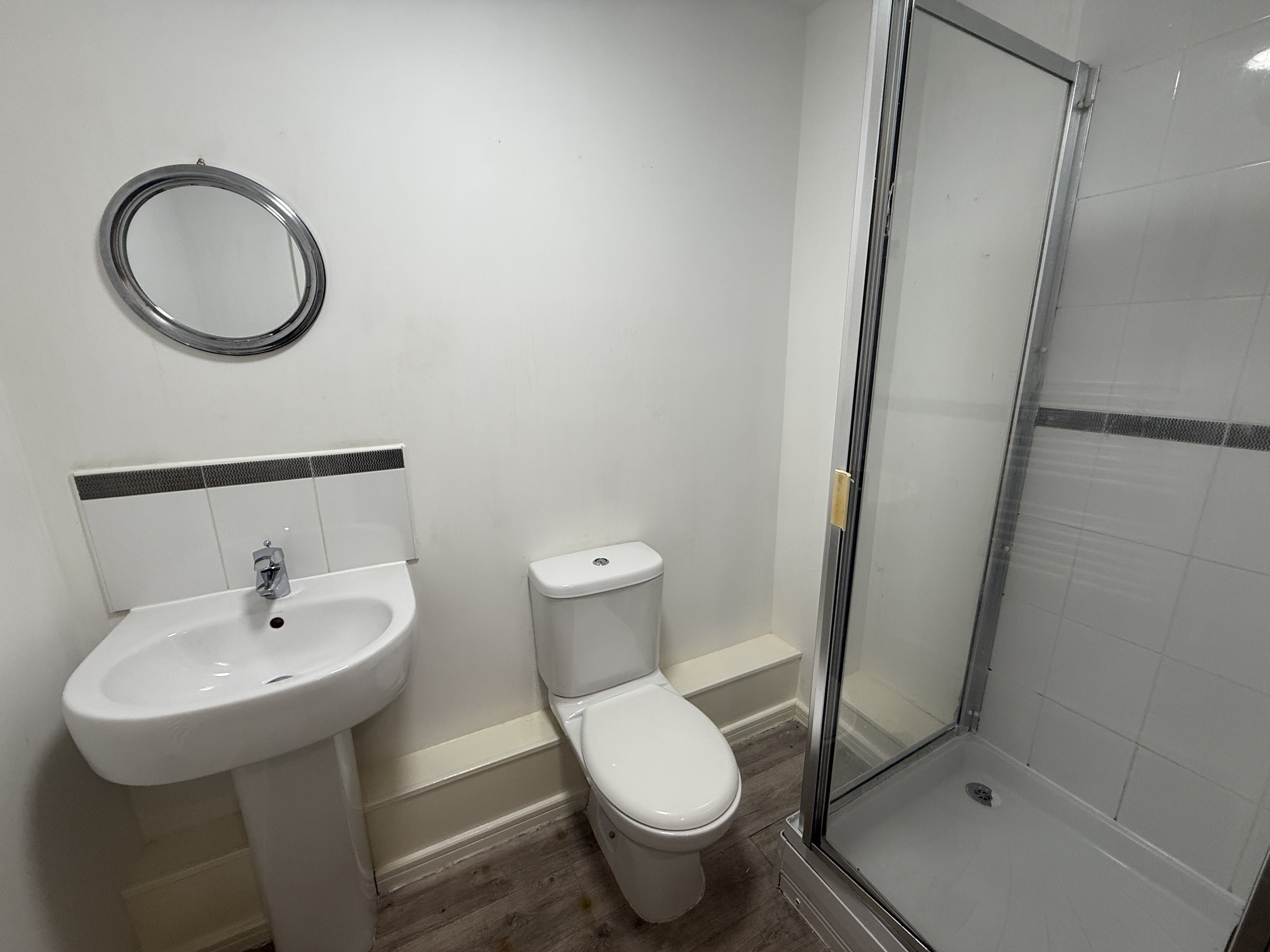 Flat Greenings Court in Warrington