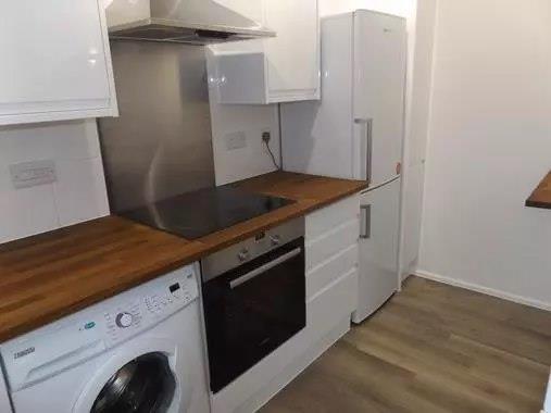 House Coe Avenue in Greater London
