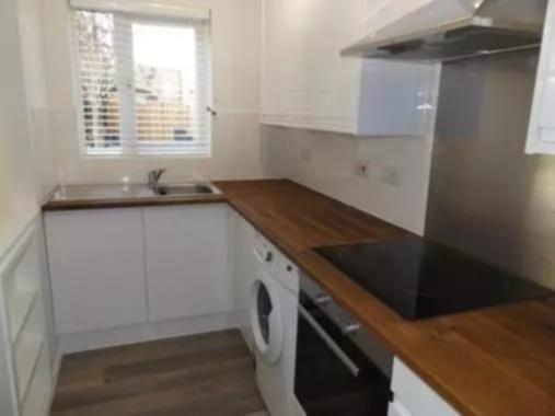 House Coe Avenue in Greater London
