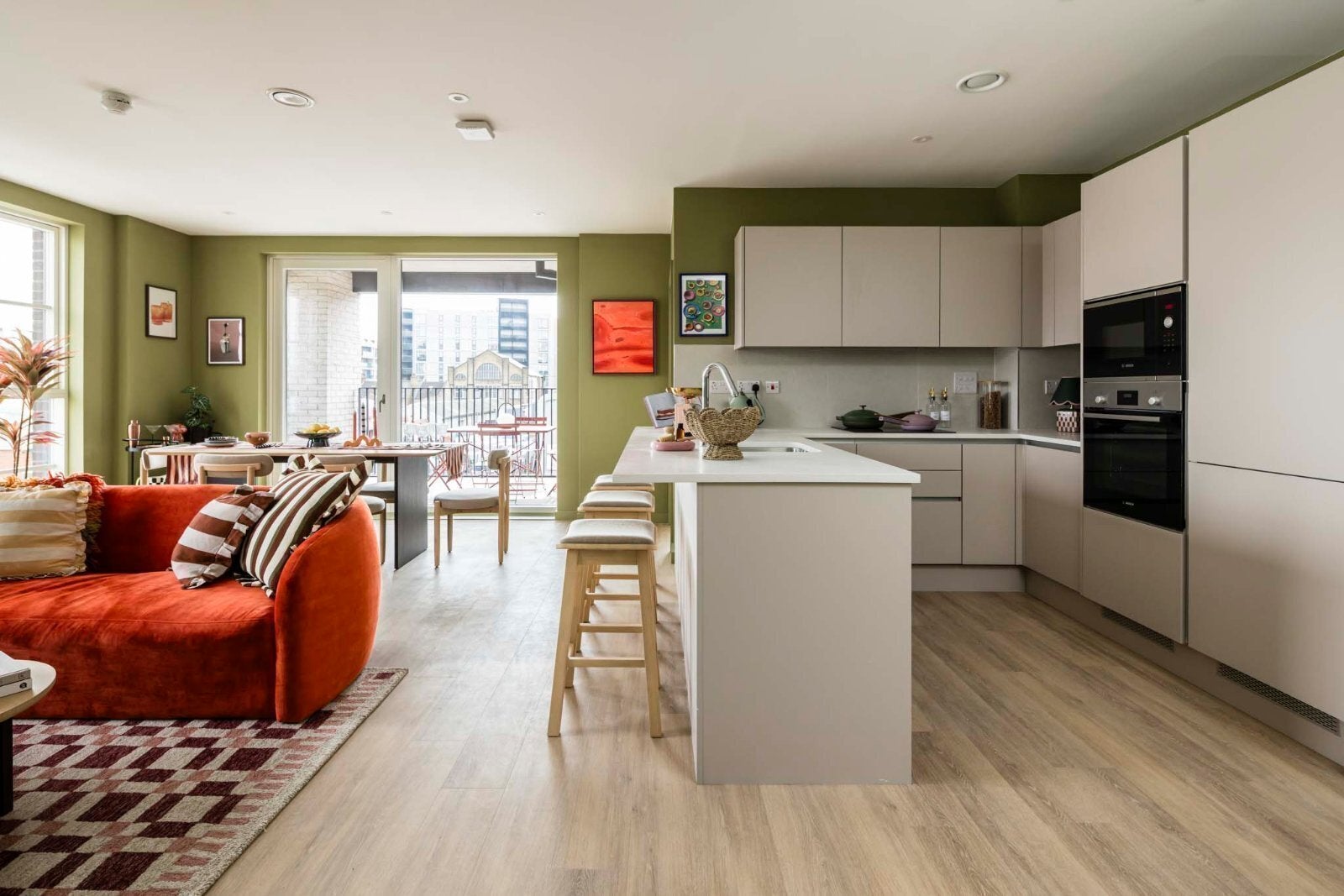 Flat Clayton Road in Greater London