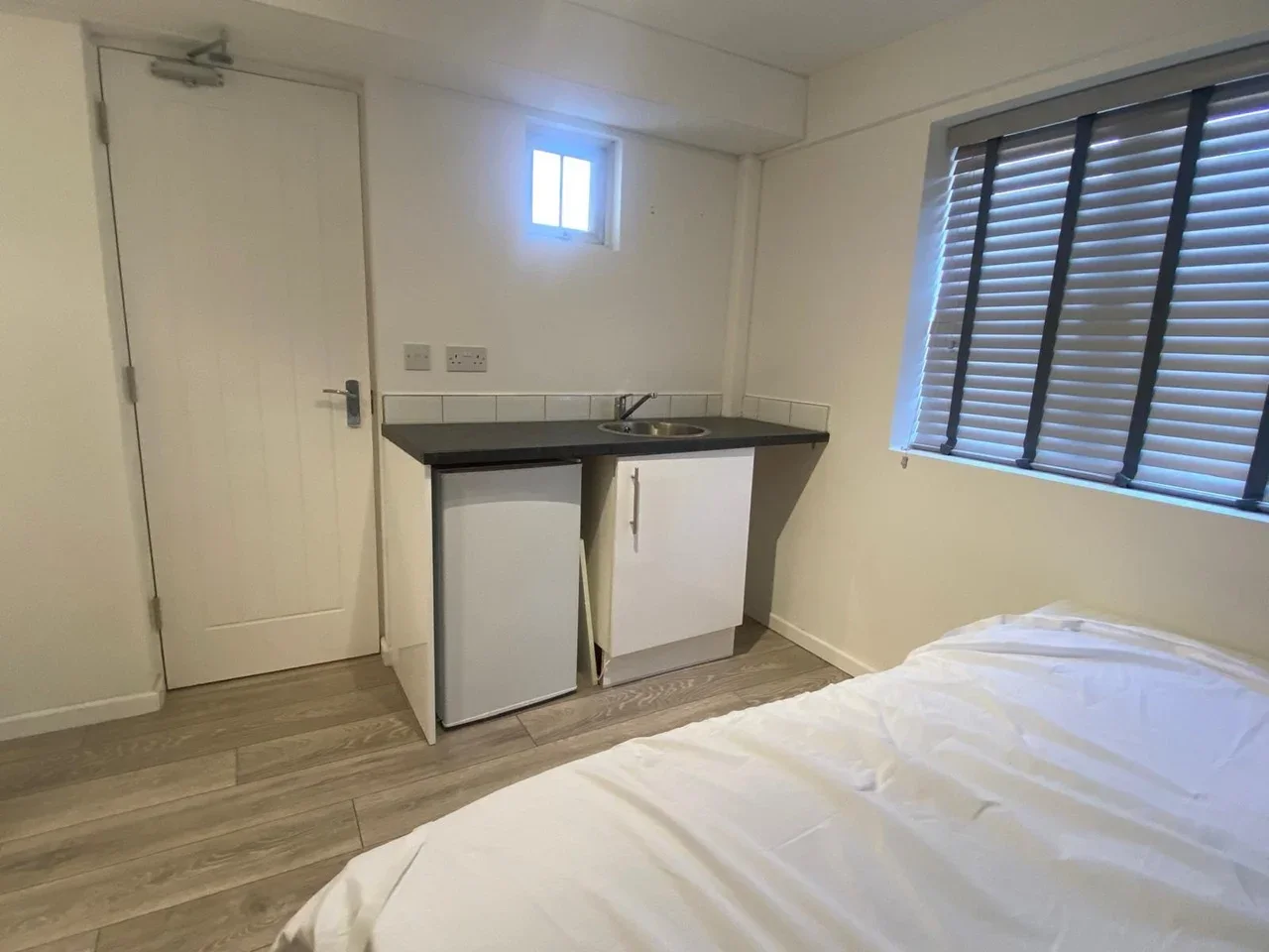 Room Helpeston in Basildon