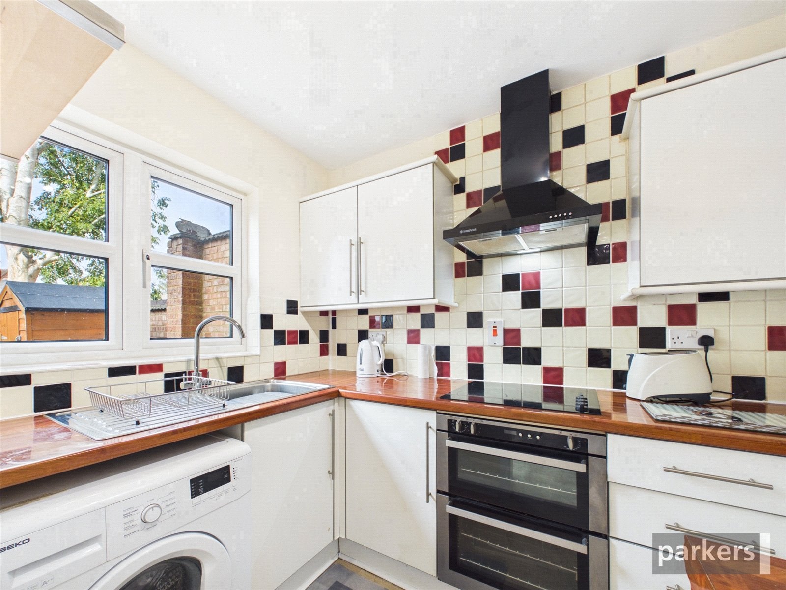 Flat Muirfield Close in Reading