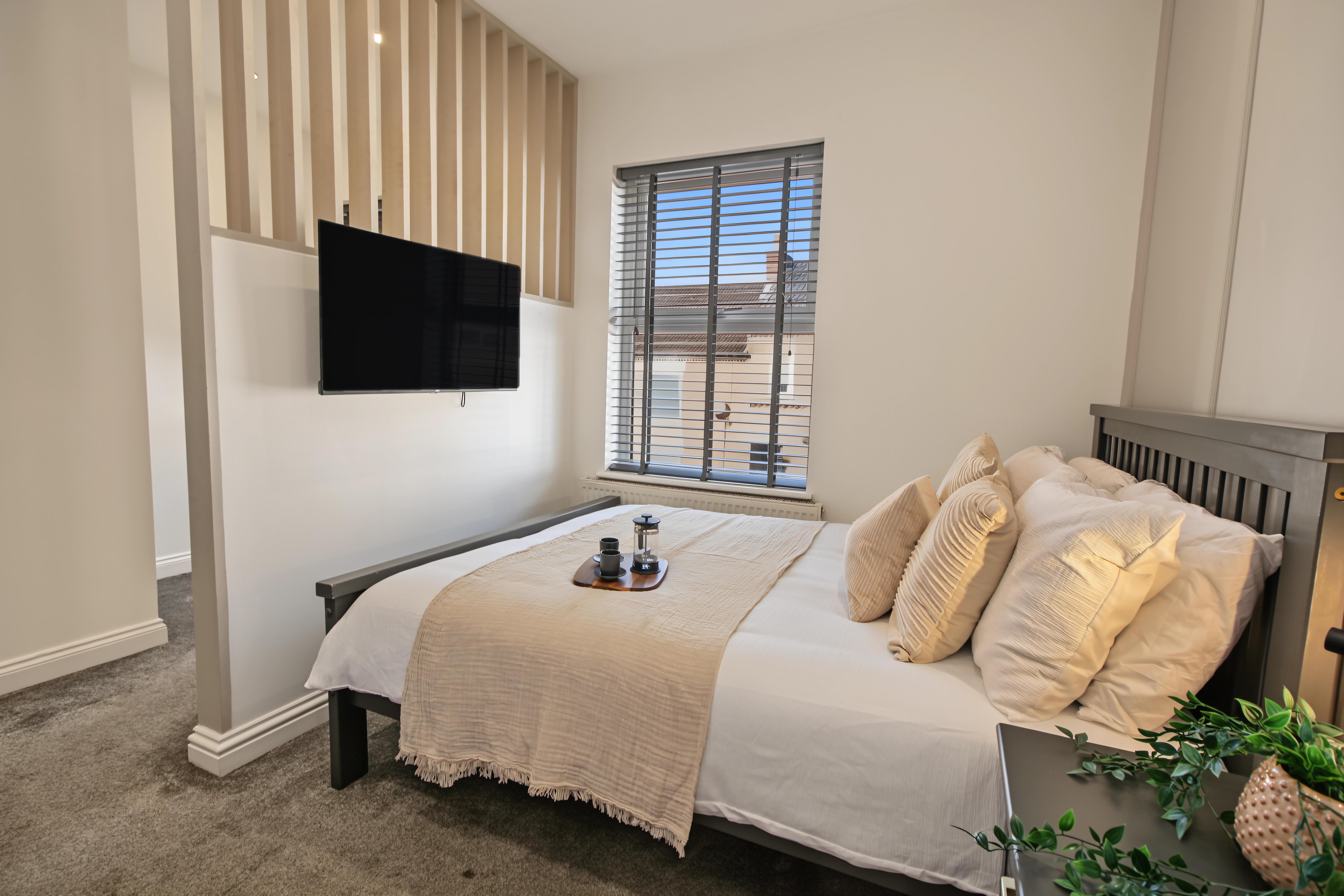 Room Buccleuch Street in Kettering