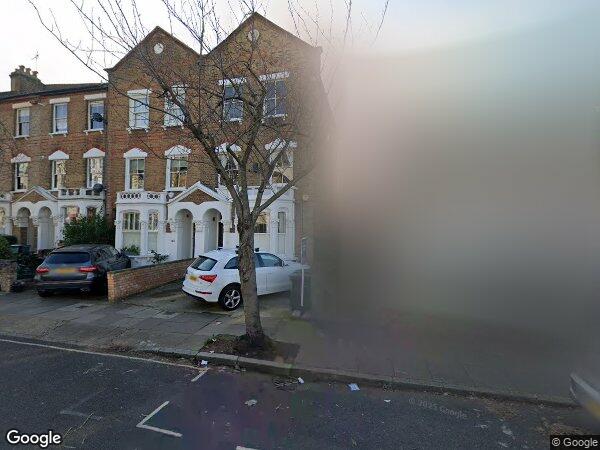 Flat Highbury Hill in Greater London