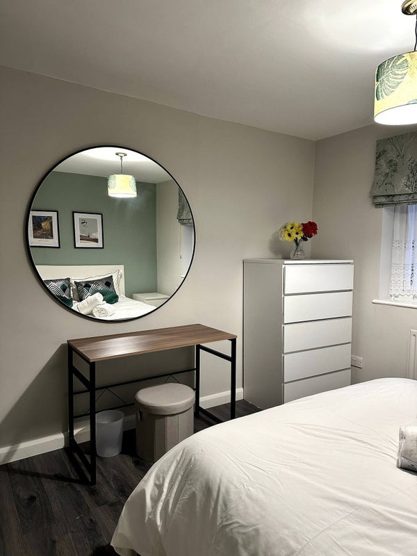 Room Richings Way in Richings Park