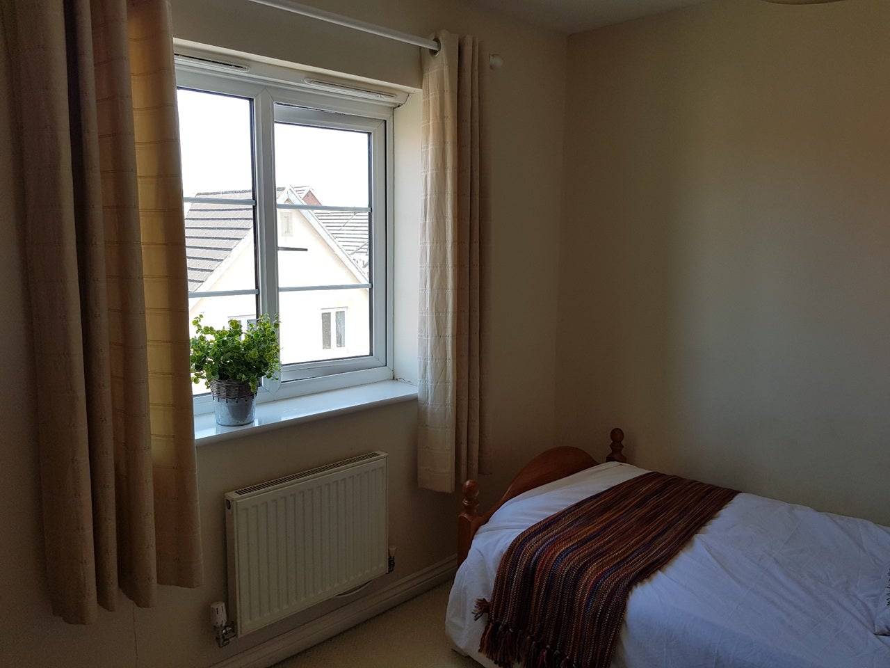 Room Daymond Street in Peterborough