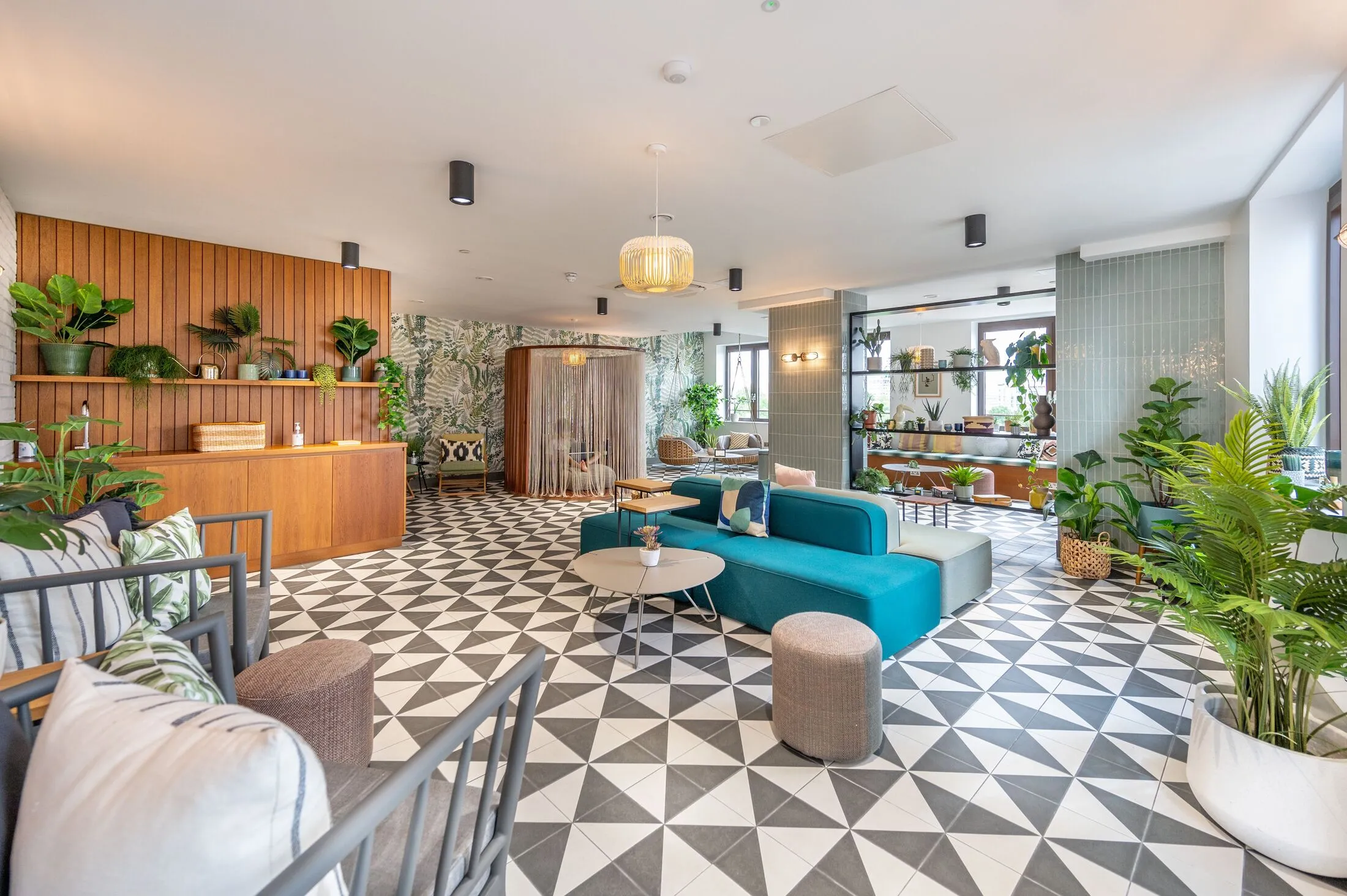 Flat Park Lane in Greater London
