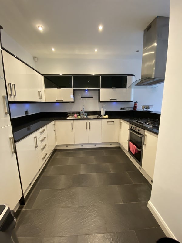 Room Wilbraham Road in Manchester