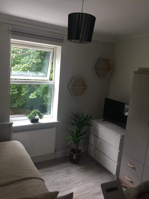 Room Norwich Avenue West in Bournemouth