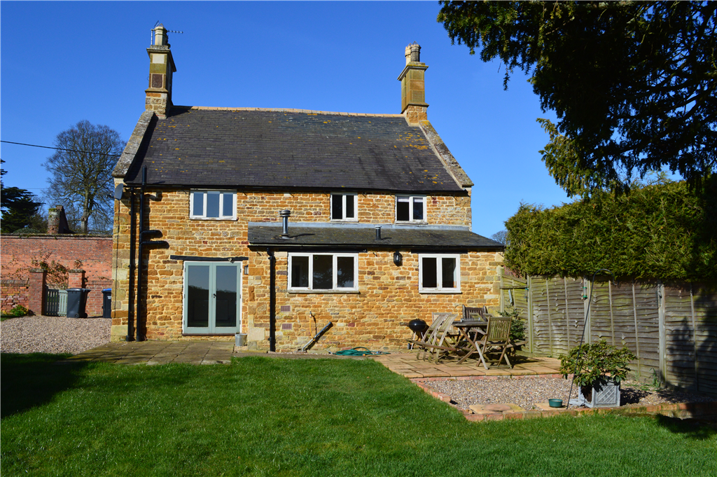 House Paddock Lane in Harborough