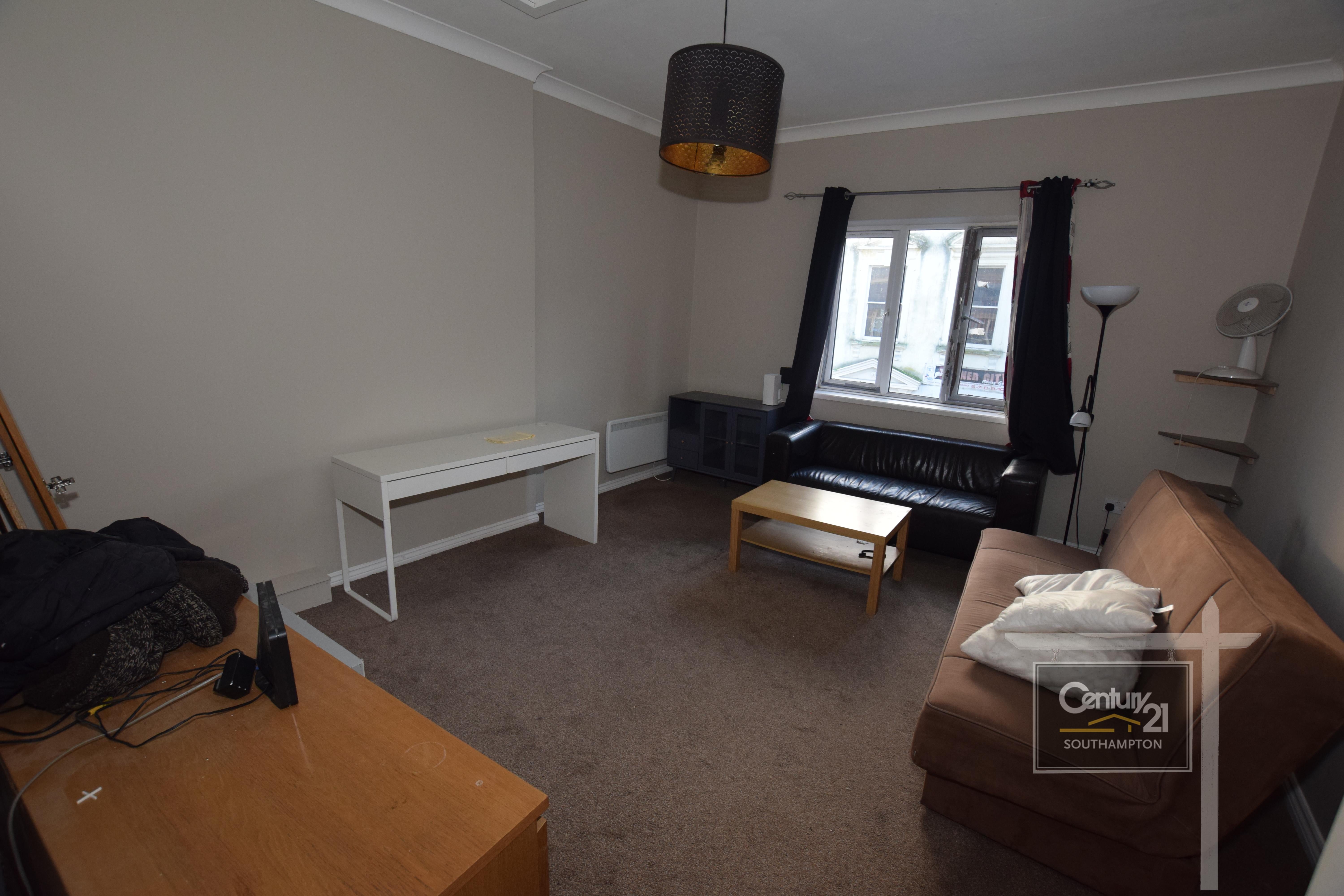 Flat Golden Grove in Southampton