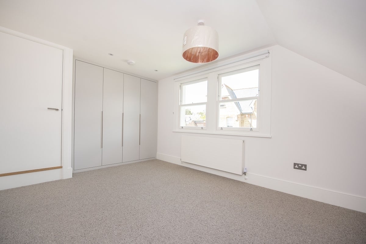 Flat Marchmont Road in Greater London