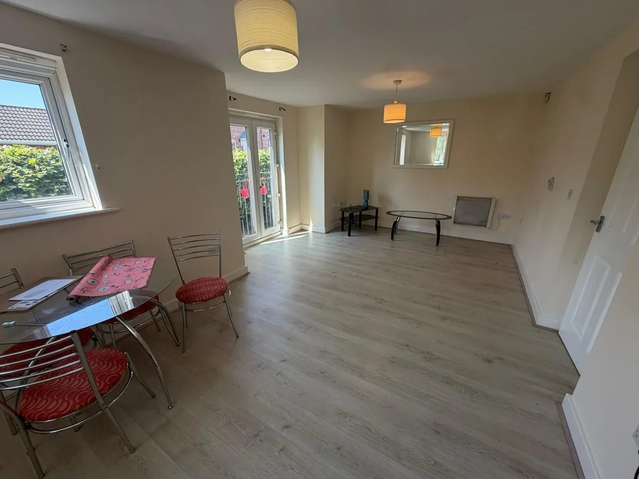 Flat Waltheof Road in Sheffield