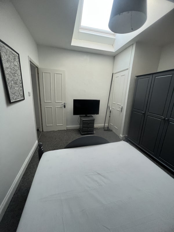 Room Avonvale Road in Bristol