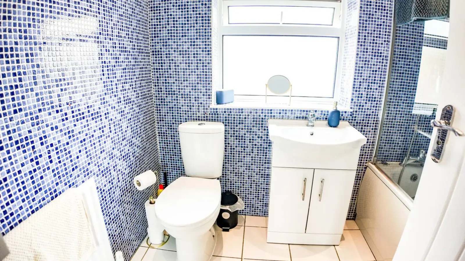 Flat Baring Road in Greater London