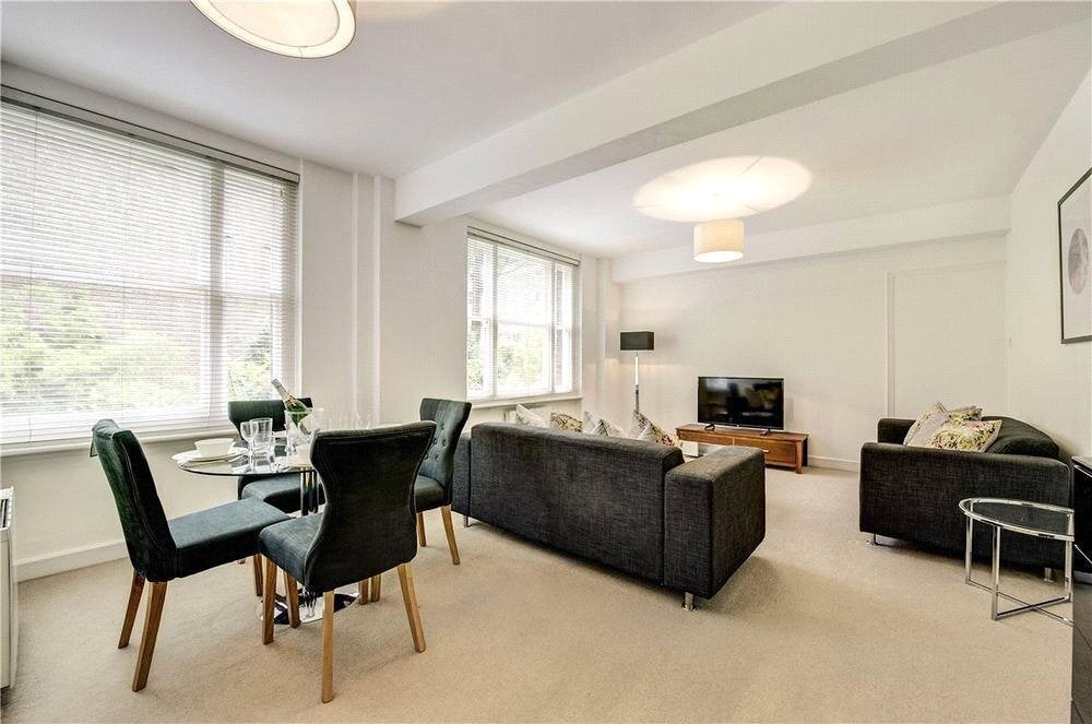 Flat Duke Street in City of Westminster