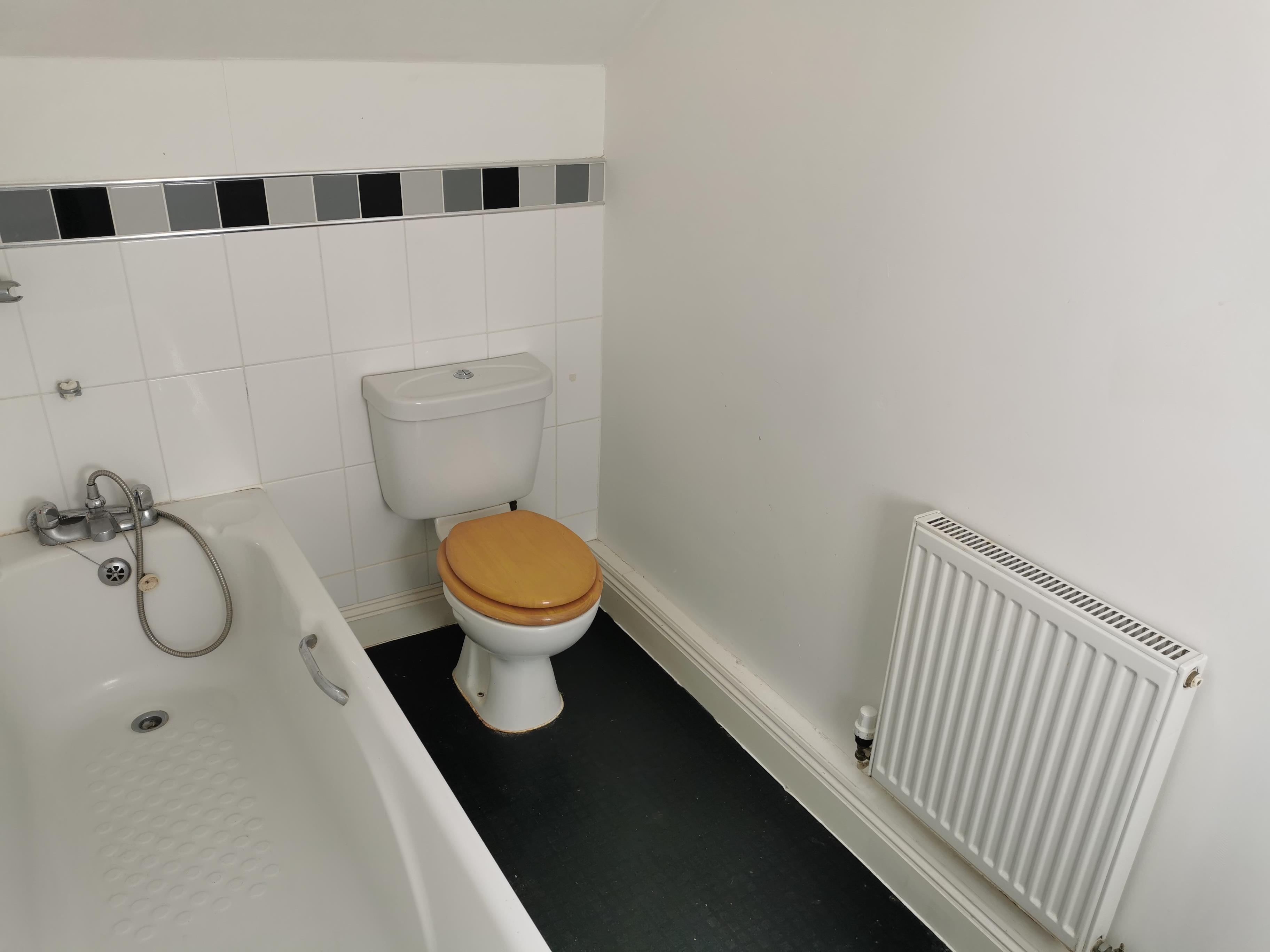 Flat Wicker Hill in Trowbridge