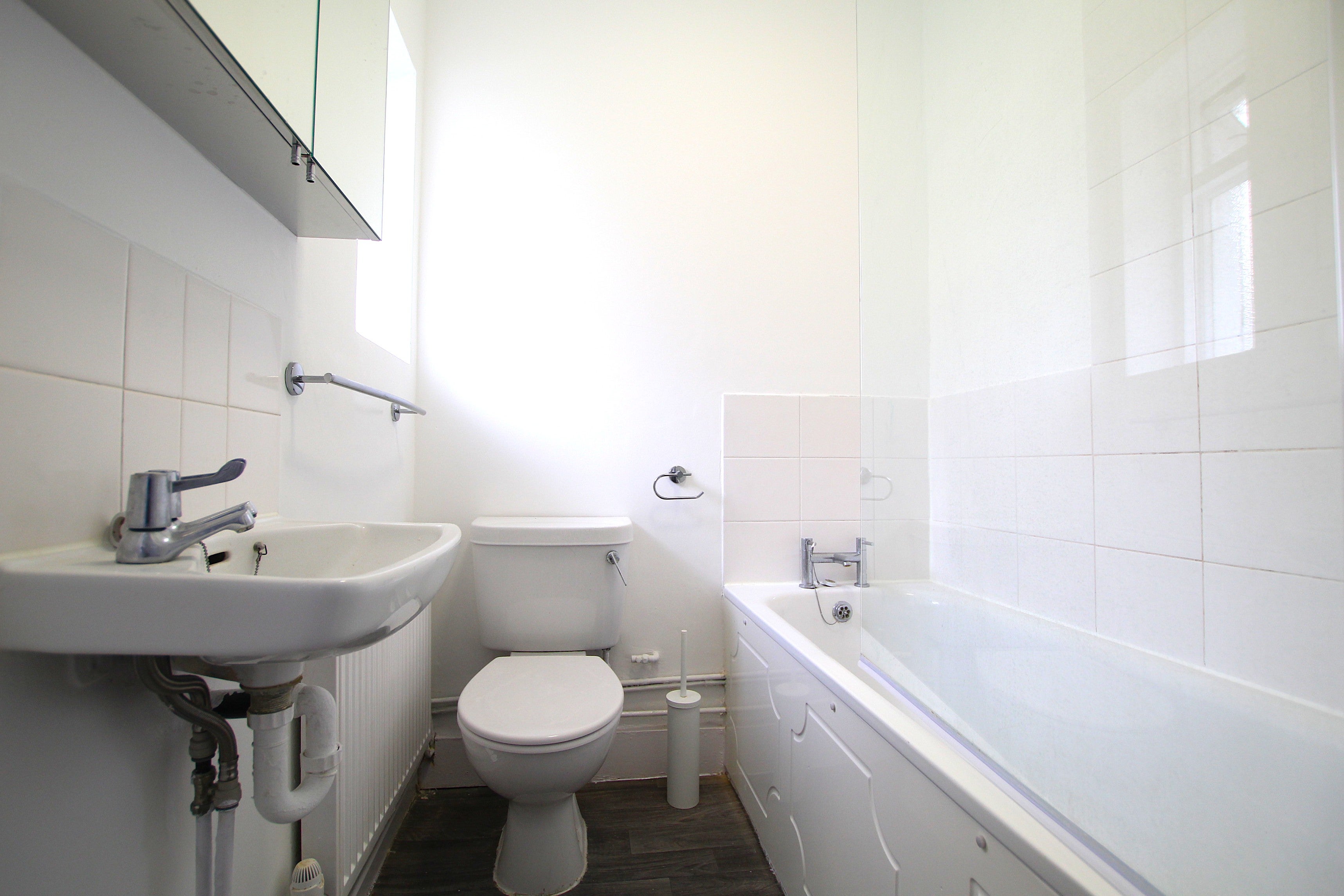 Flat Gloucester Avenue in Greater London