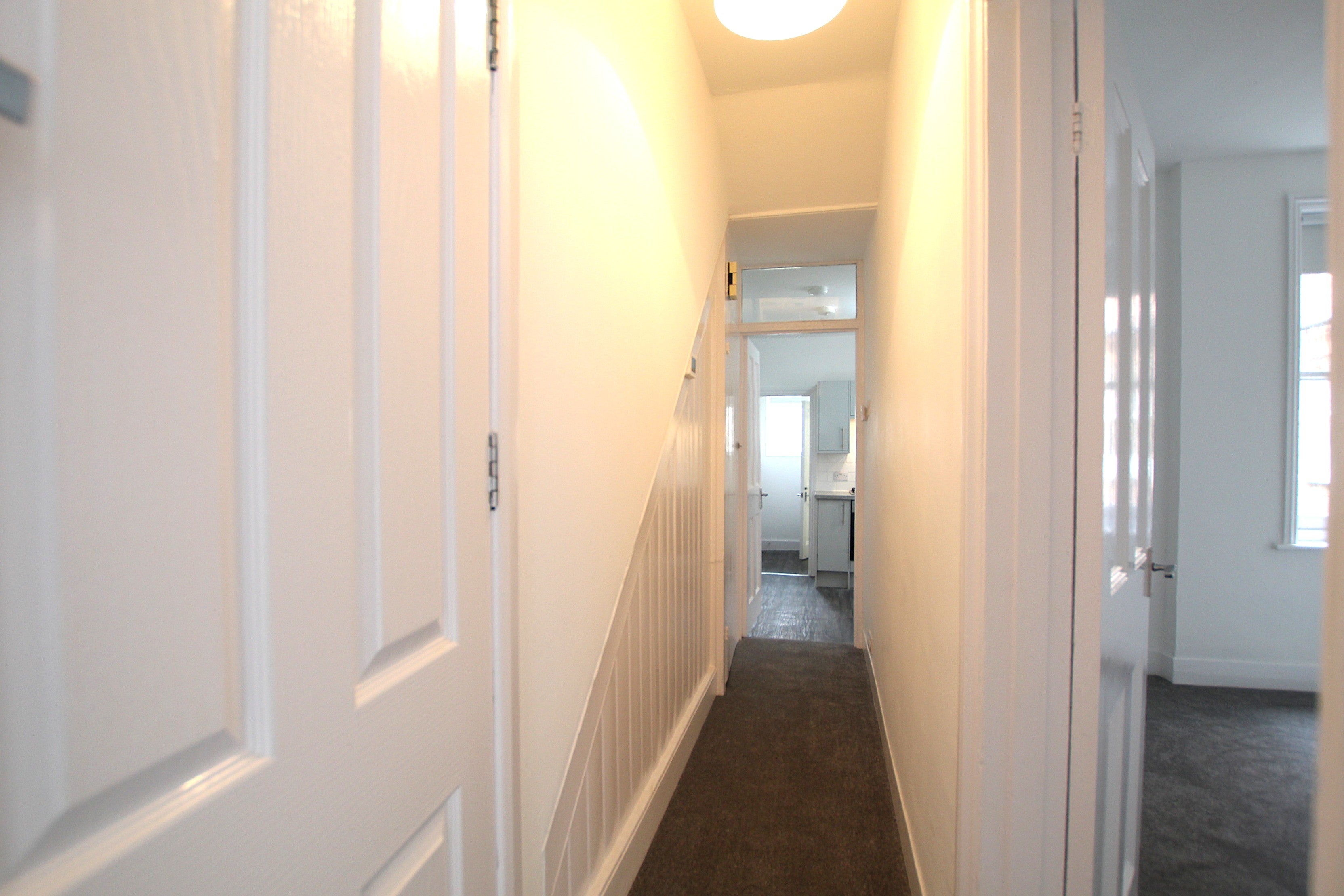 Flat Gloucester Avenue in Greater London