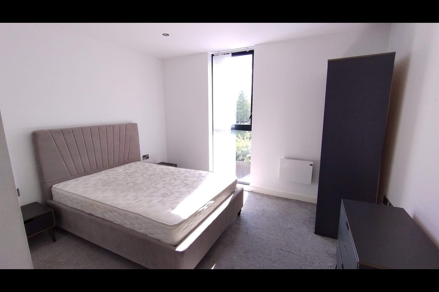 Flat Lower Broughton Road in Salford