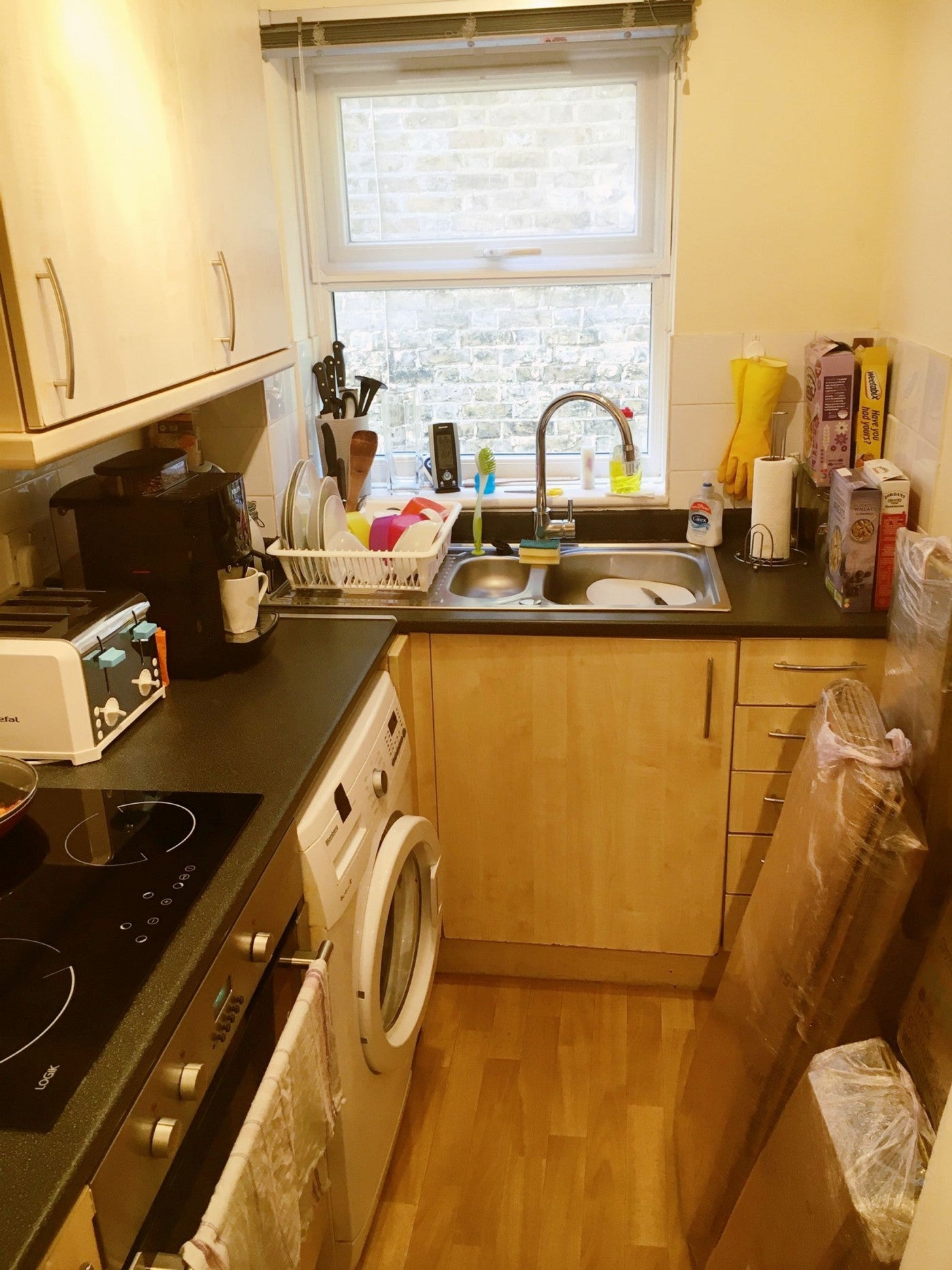 Flat Park Avenue in Greater London
