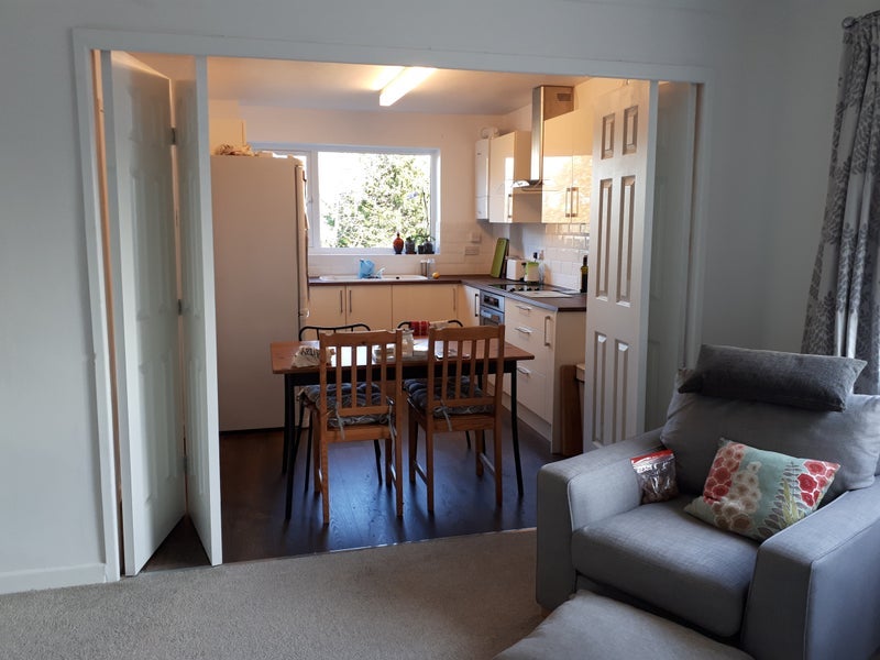 Room Page Court in Kingswood