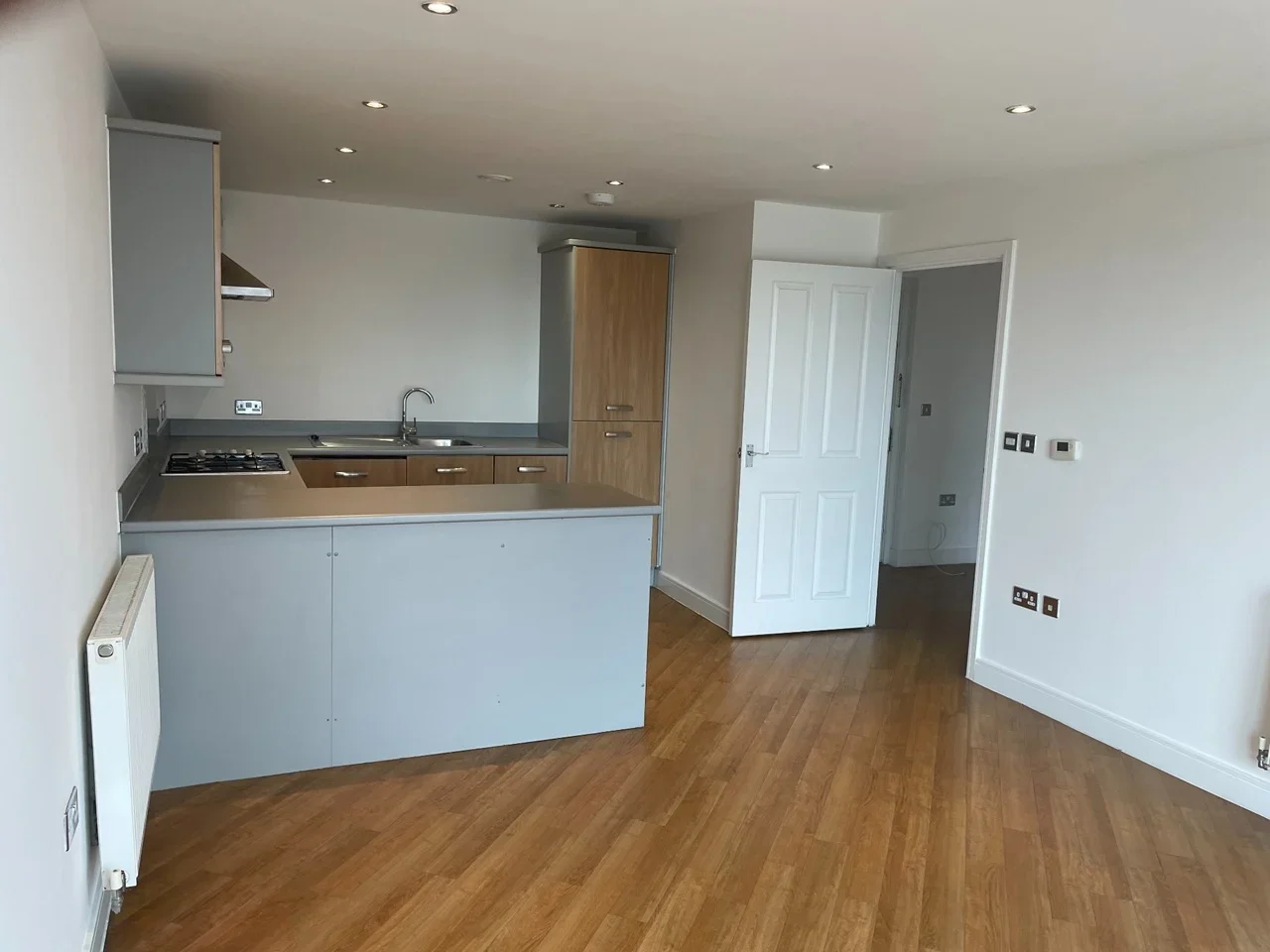 Flat Perth Road in Greater London