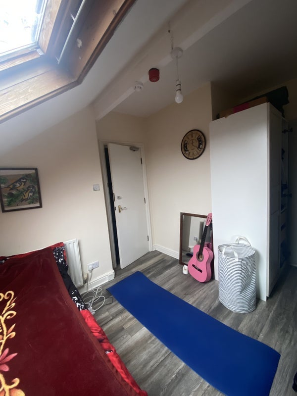 Room Reginald Mount in Leeds